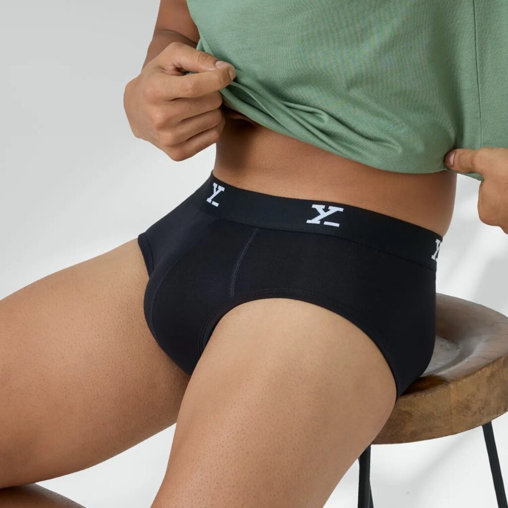 Cloudsoft Modal Briefs – Black Knight by R70